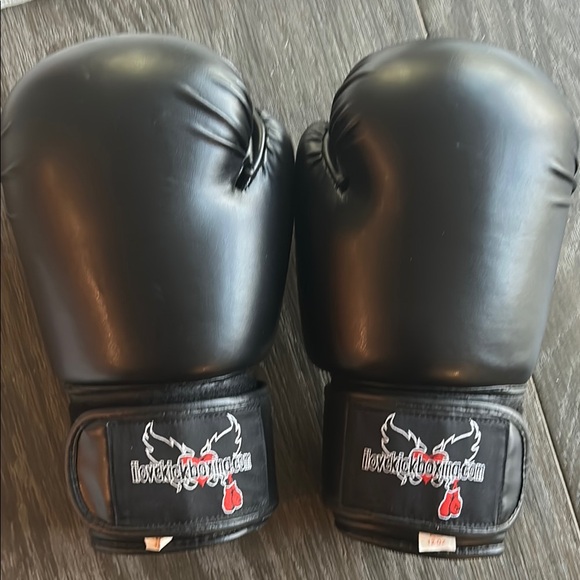 ilovelovekickboxing Other - Black Boxing Gloves